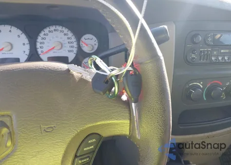 2002 Dodge Ram 1500 St из США, поврежденный, VIN 3D7HU18N52G167097